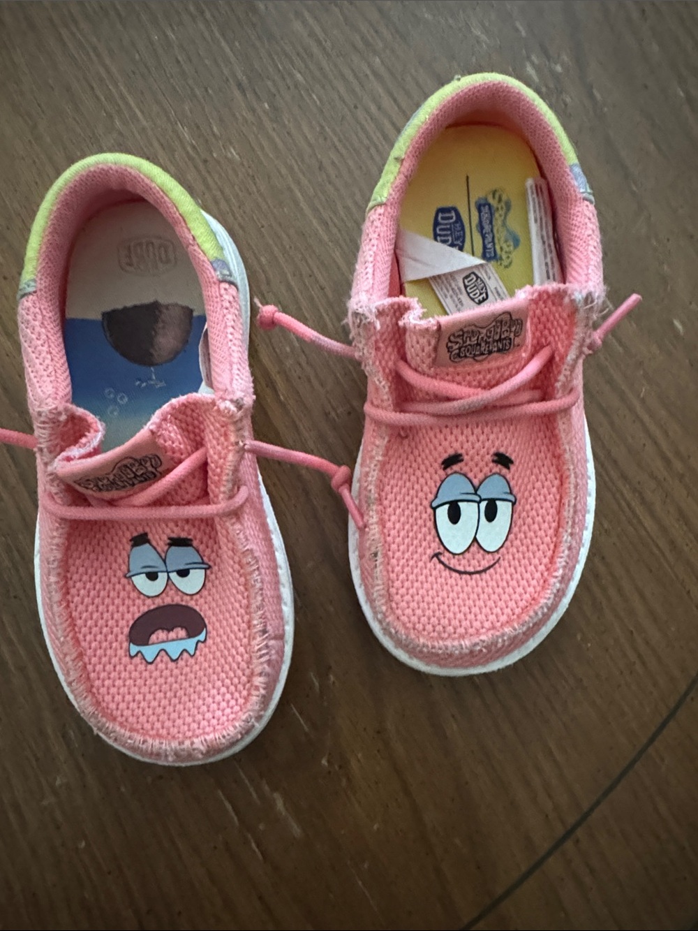 Hey Dude Wally Funk Sponge Bob Kids Slip-On Sneakers sz 9 little kids toddler